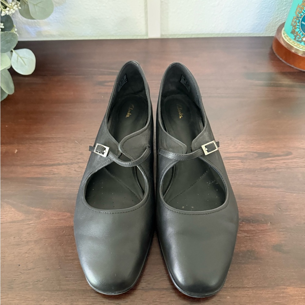 Classic Black Mary Jane Shoes